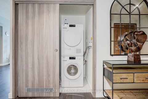 Photo 18 at 2512 - 95 Mcmahon Drive, Bayview Village, Toronto