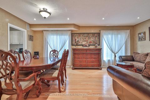 Photo 18 at 110 Red River Crescent, Woodland Hill, Newmarket