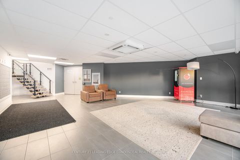 Photo 4 at 424 - 1 Falaise Road, West Hill, Toronto