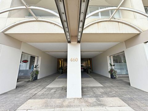 Photo 2 at 803E - 460 Queens Quay Way W, Waterfront Communities C1, Toronto