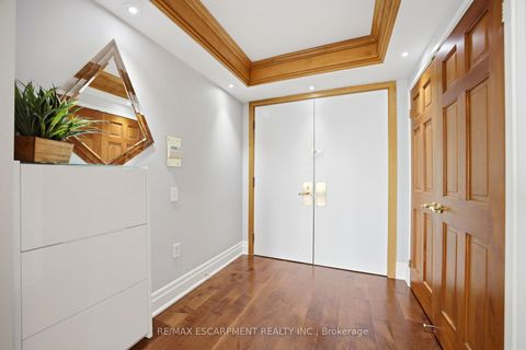 Photo 6 at 803E - 460 Queens Quay Way W, Waterfront Communities C1, Toronto