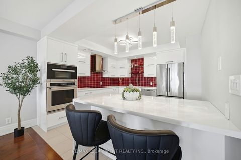 Photo 12 at 803E - 460 Queens Quay Way W, Waterfront Communities C1, Toronto