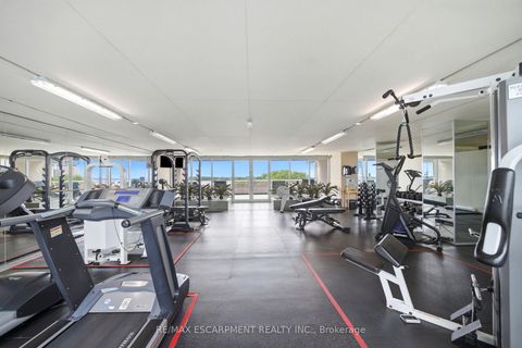 Photo 31 at 803E - 460 Queens Quay Way W, Waterfront Communities C1, Toronto