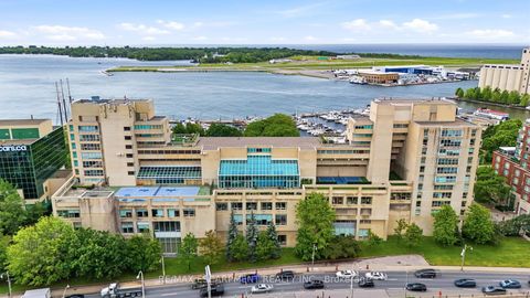 Photo 42 at 803E - 460 Queens Quay Way W, Waterfront Communities C1, Toronto