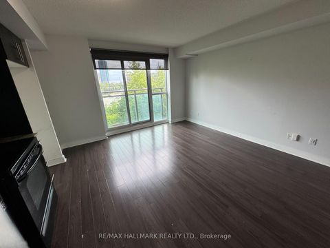 Photo 1 at 417 - 120 Dallimore Circle, Don Mills, Toronto