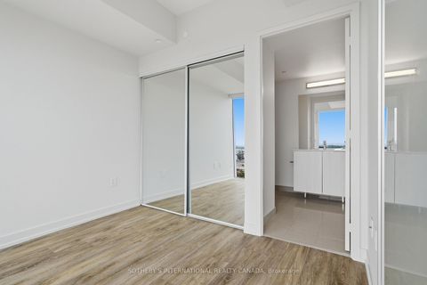 Photo 11 at 2108 - 158 Front Street, Moss Park, Toronto