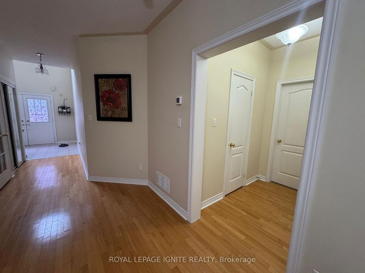 Photo 8 at 90 Sir Jacobs Crescent, Fletcher's Meadow, Brampton
