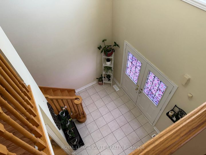Photo 14 at 90 Sir Jacobs Crescent, Fletcher's Meadow, Brampton