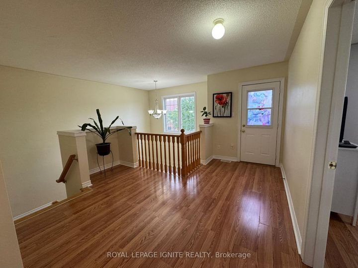 Photo 16 at 90 Sir Jacobs Crescent, Fletcher's Meadow, Brampton