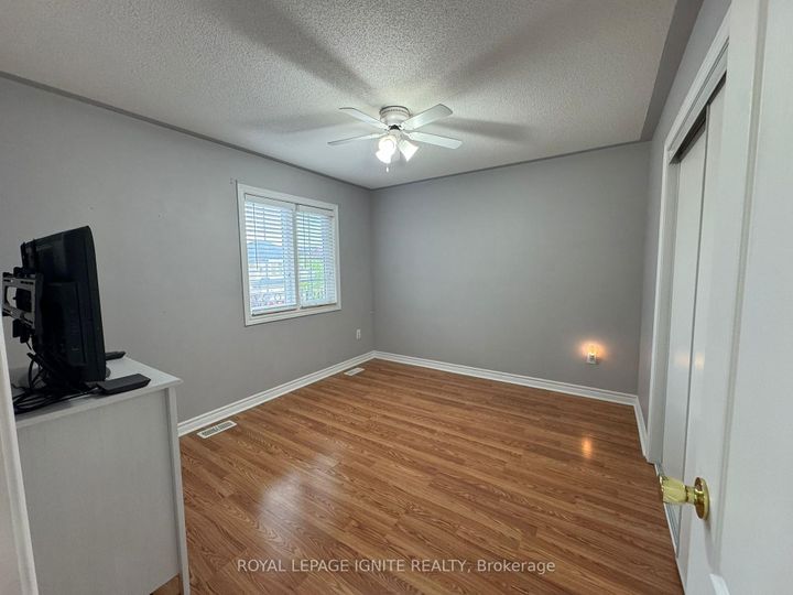 Photo 17 at 90 Sir Jacobs Crescent, Fletcher's Meadow, Brampton