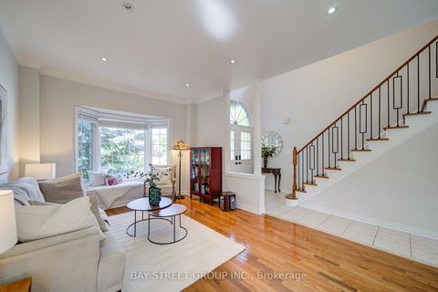Photo 4 at 19 Fountain Court, Rouge Woods, Richmond Hill