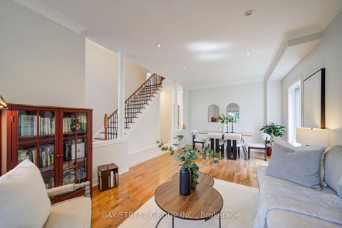 Photo 5 at 19 Fountain Court, Rouge Woods, Richmond Hill