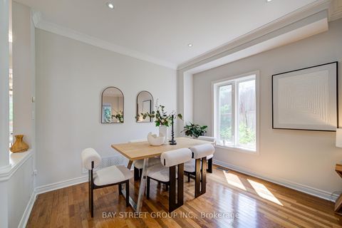 Photo 6 at 19 Fountain Court, Rouge Woods, Richmond Hill