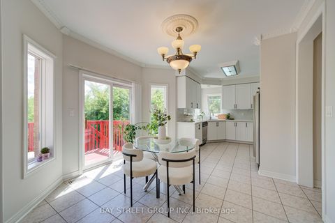 Photo 10 at 19 Fountain Court, Rouge Woods, Richmond Hill
