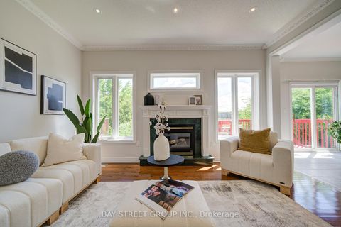 Photo 15 at 19 Fountain Court, Rouge Woods, Richmond Hill