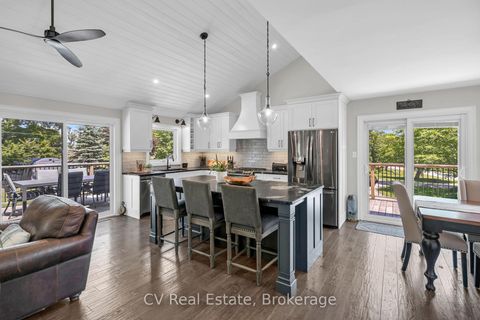 Photo 10 at 22 Baycrest Drive, North Shore, Barrie
