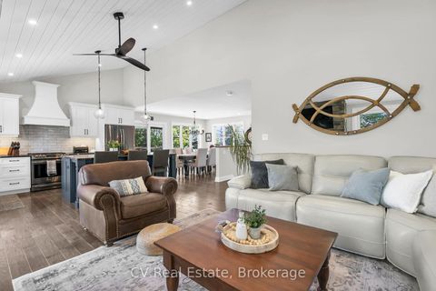 Photo 12 at 22 Baycrest Drive, North Shore, Barrie