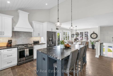 Photo 14 at 22 Baycrest Drive, North Shore, Barrie
