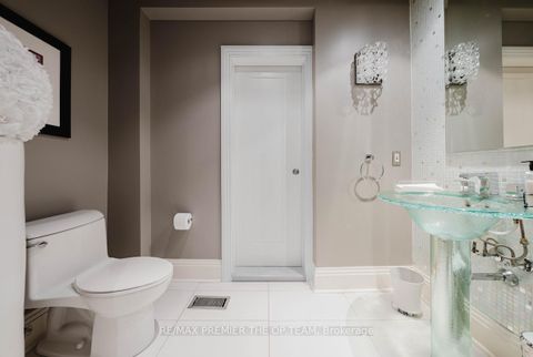 Photo 9 at 66 Clubhouse Road, East Woodbridge, Vaughan