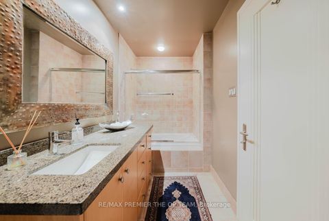 Photo 31 at 66 Clubhouse Road, East Woodbridge, Vaughan