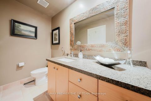 Photo 32 at 66 Clubhouse Road, East Woodbridge, Vaughan