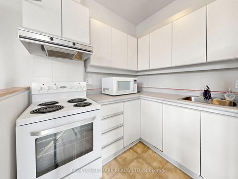 Photo 22 at 458 Markham Street, Little Italy, Toronto