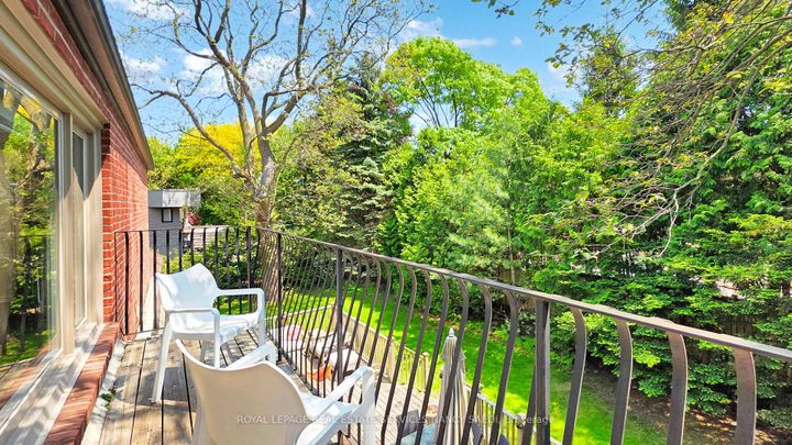 Photo 14 at 21 Forest Heights Boulevard, Windfields, Toronto