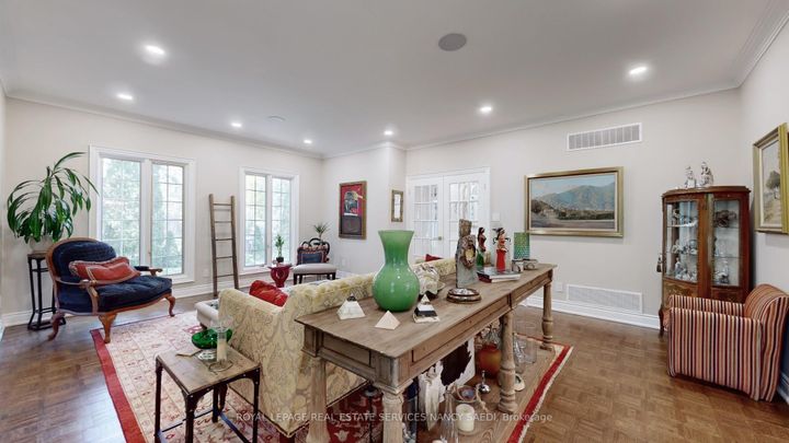 Photo 17 at 21 Forest Heights Boulevard, Windfields, Toronto
