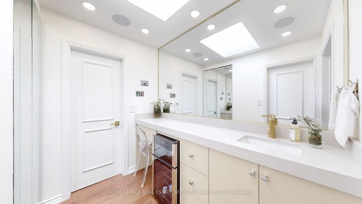 Photo 32 at 21 Forest Heights Boulevard, Windfields, Toronto