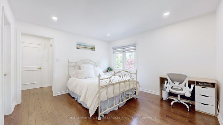 Photo 35 at 21 Forest Heights Boulevard, Windfields, Toronto
