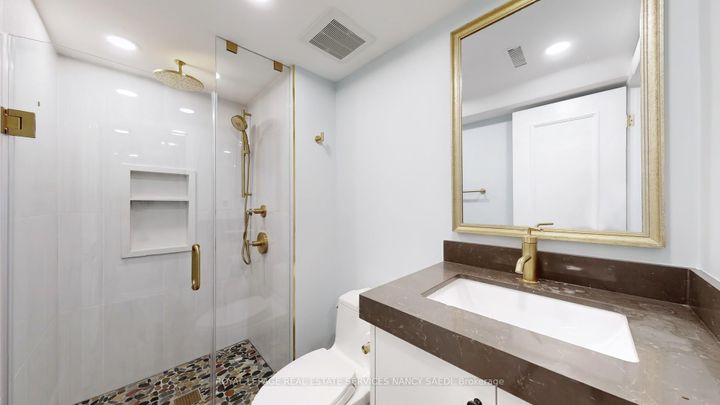 Photo 43 at 21 Forest Heights Boulevard, Windfields, Toronto