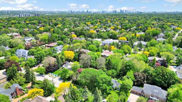 Photo 49 at 21 Forest Heights Boulevard, Windfields, Toronto