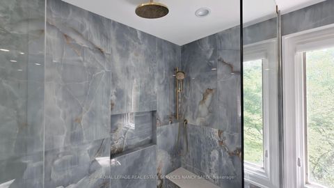 Photo 34 at 21 Forest Heights Boulevard, Windfields, Toronto
