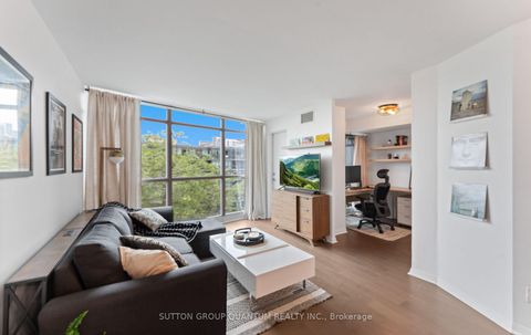 Photo 4 at 1110 - 219 Fort York Boulevard, Niagara, Toronto
