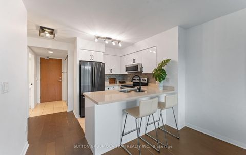 Photo 12 at 1110 - 219 Fort York Boulevard, Niagara, Toronto