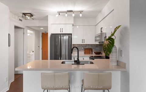 Photo 13 at 1110 - 219 Fort York Boulevard, Niagara, Toronto