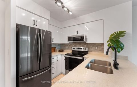 Photo 15 at 1110 - 219 Fort York Boulevard, Niagara, Toronto