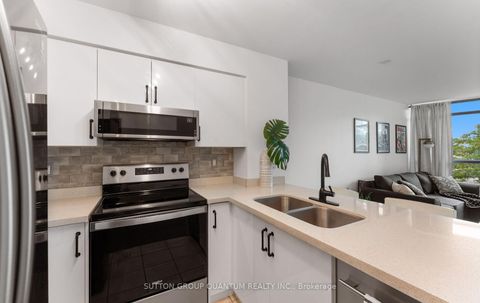 Photo 17 at 1110 - 219 Fort York Boulevard, Niagara, Toronto