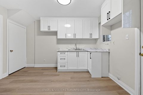 Photo 5 at 14 - 40 East Street, Sutton & Jackson's Point, Georgina