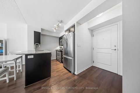 Photo 4 at 833 - 38 Grand Magazine Street, Niagara, Toronto