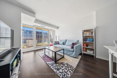 Photo 11 at 833 - 38 Grand Magazine Street, Niagara, Toronto