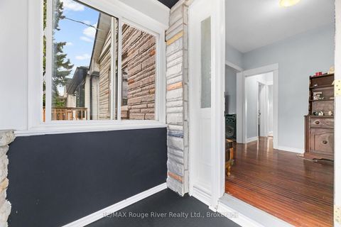 Photo 4 at 87 Craiglee Drive, Cliffside, Toronto