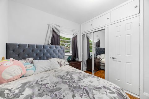 Photo 17 at 87 Craiglee Drive, Cliffside, Toronto
