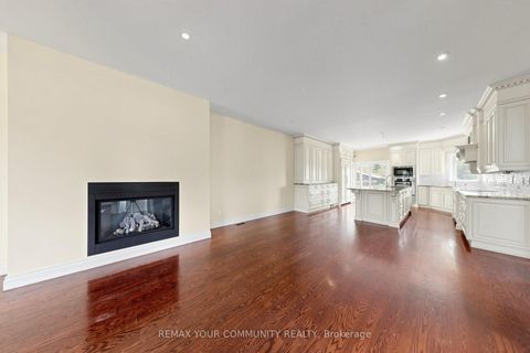 Photo 7 at 171 Beta Street, Alderwood, Toronto