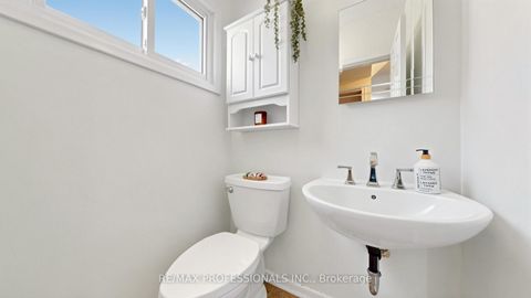 Photo 8 at 19 Davelayne Road, Humbermede, Toronto