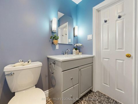 Photo 13 at 19 Davelayne Road, Humbermede, Toronto
