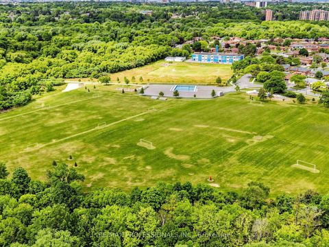 Photo 29 at 19 Davelayne Road, Humbermede, Toronto