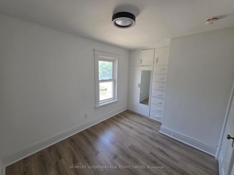 Photo 14 at 103 Arden Avenue, Central Newmarket, Newmarket