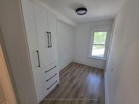 Photo 16 at 103 Arden Avenue, Central Newmarket, Newmarket