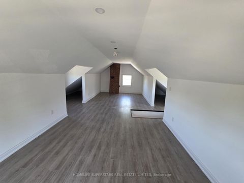 Photo 19 at 103 Arden Avenue, Central Newmarket, Newmarket